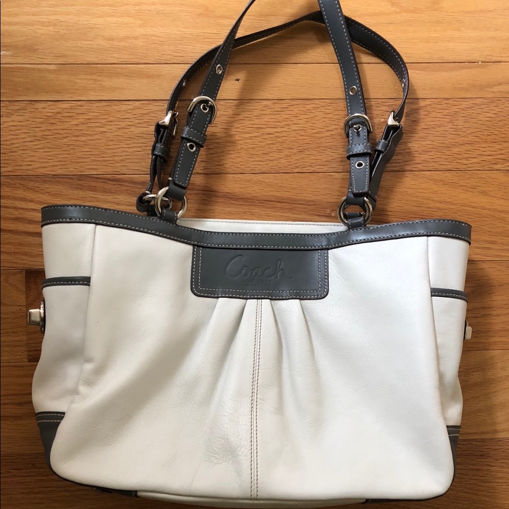 Coach tote